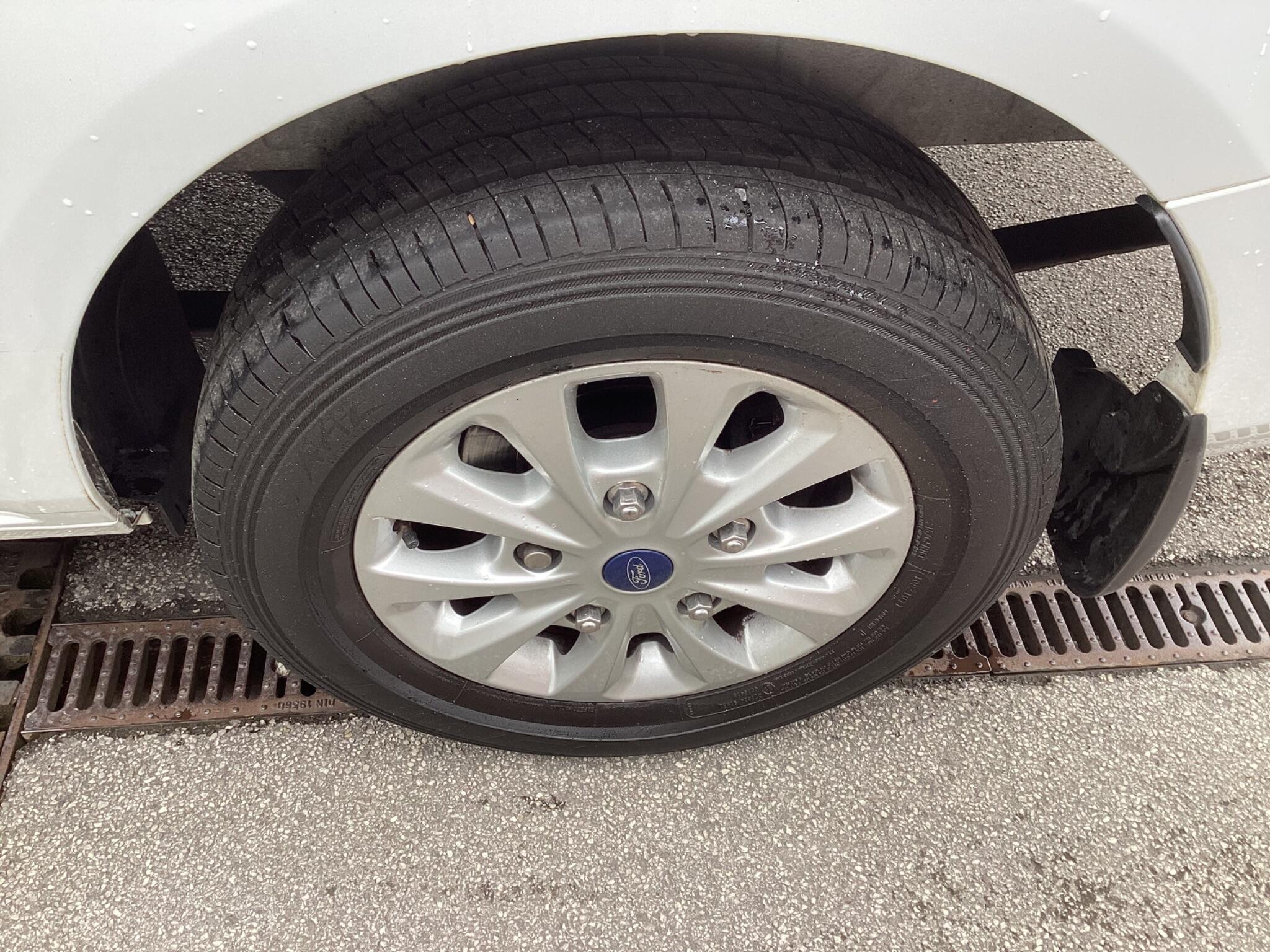 Ford Transit Custom - Image 12