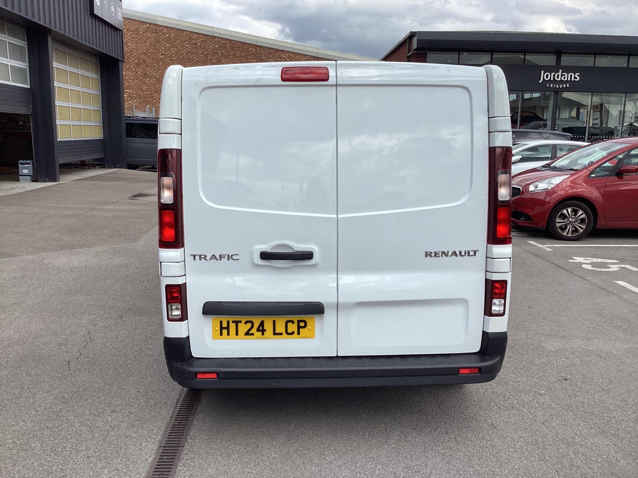 Renault Trafic - Image 6