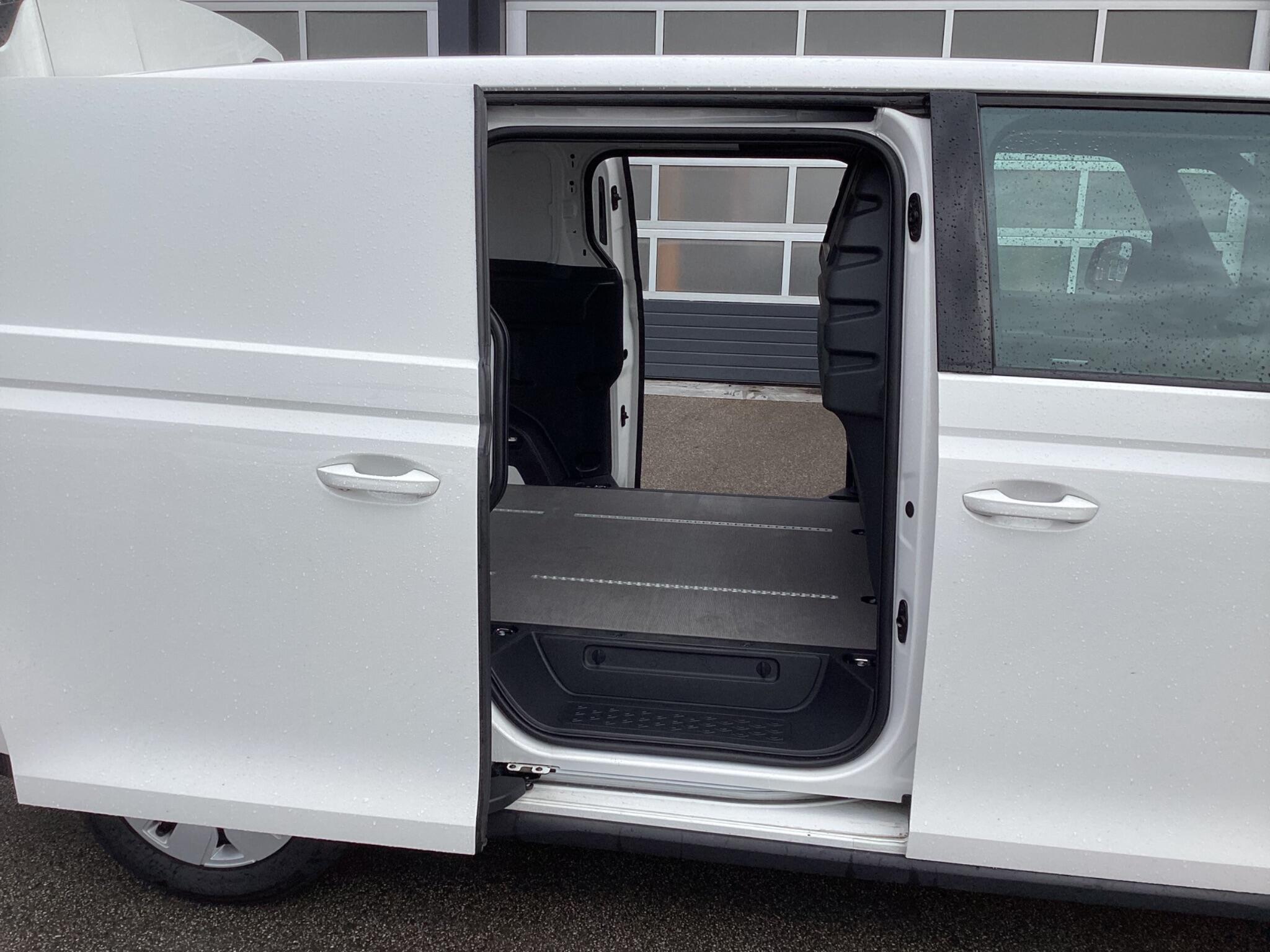 Volkswagen ID. Buzz Cargo - Image 16