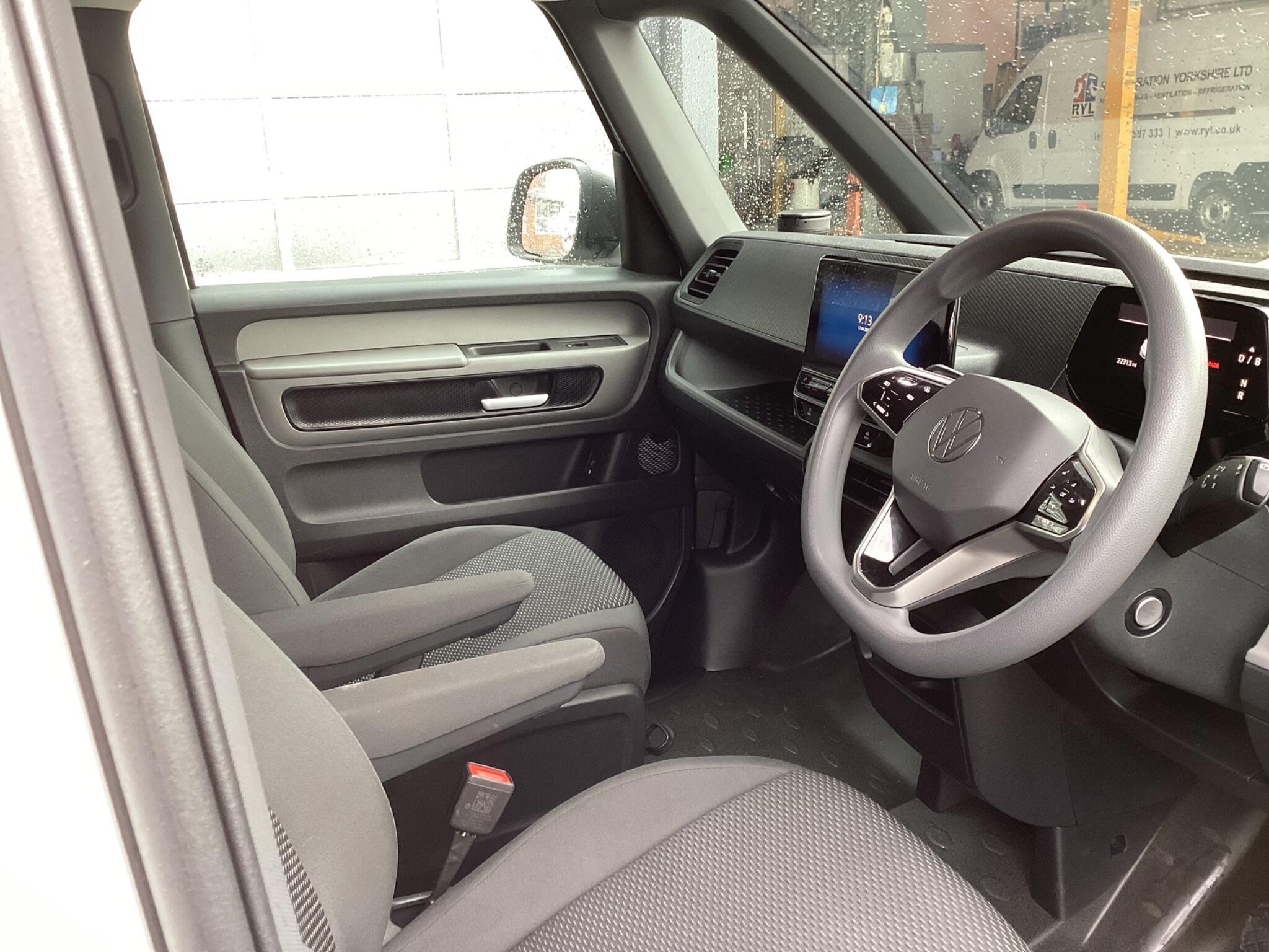 Volkswagen ID. Buzz Cargo - Image 19