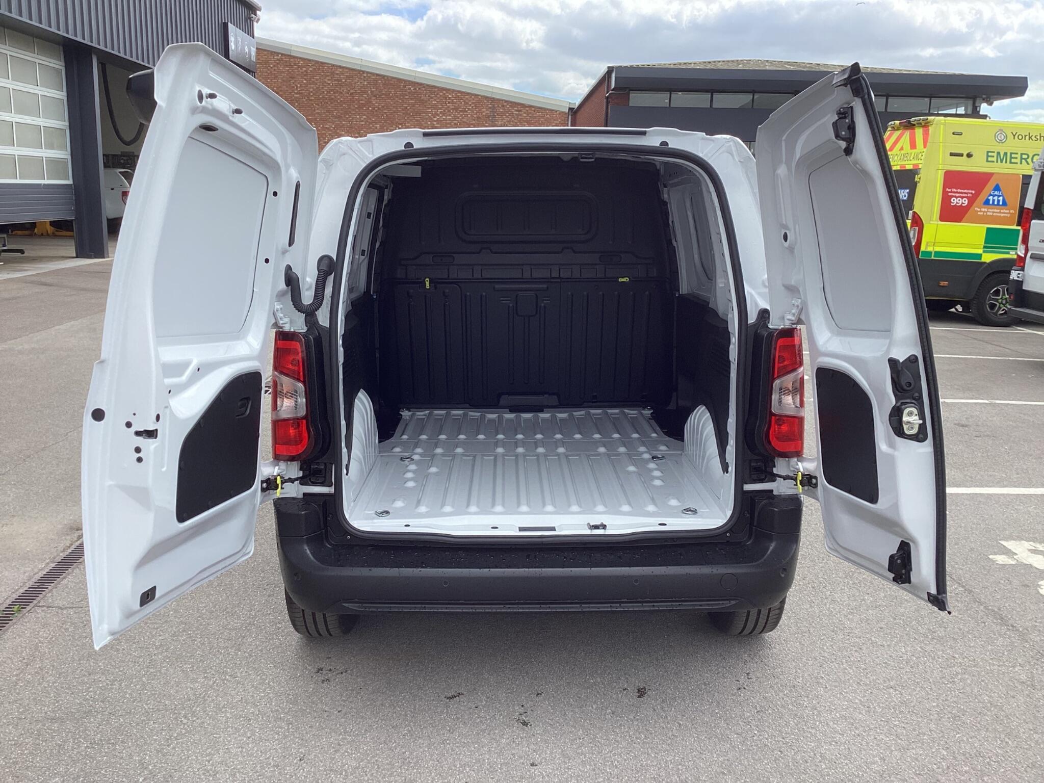 Peugeot Partner - Image 14