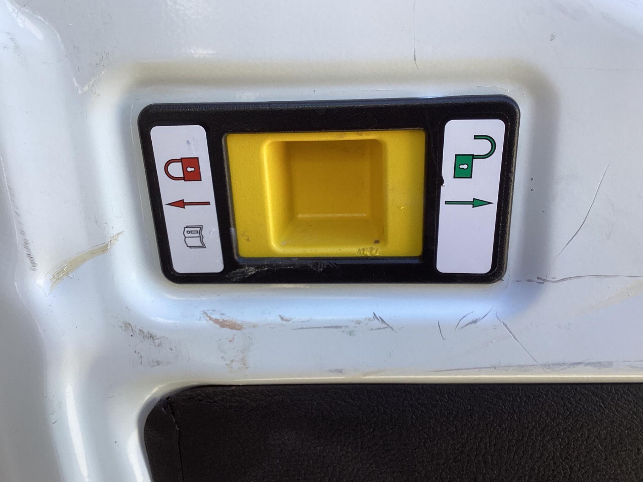 Ford Transit - Image 5