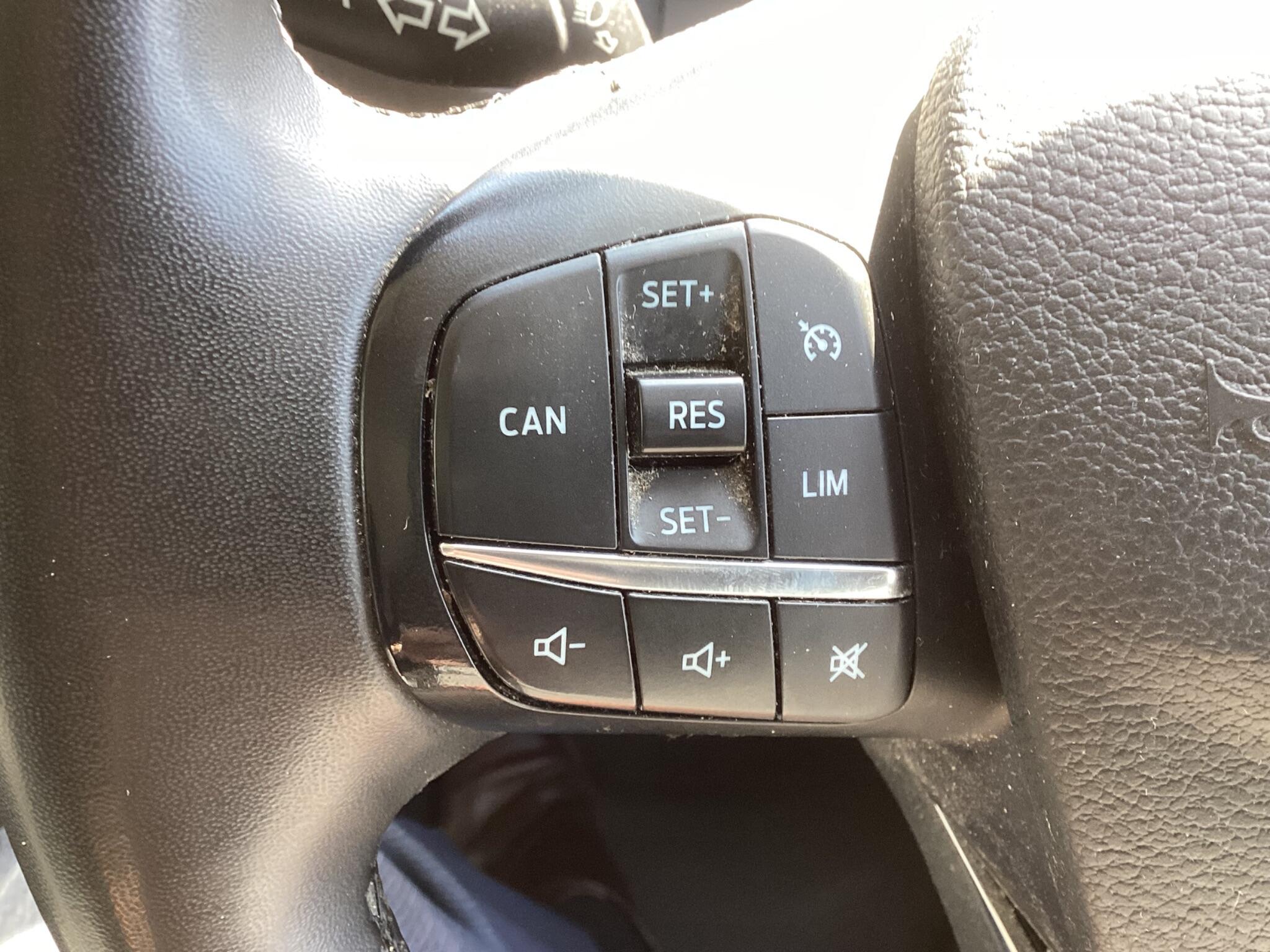 Ford Transit - Image 14