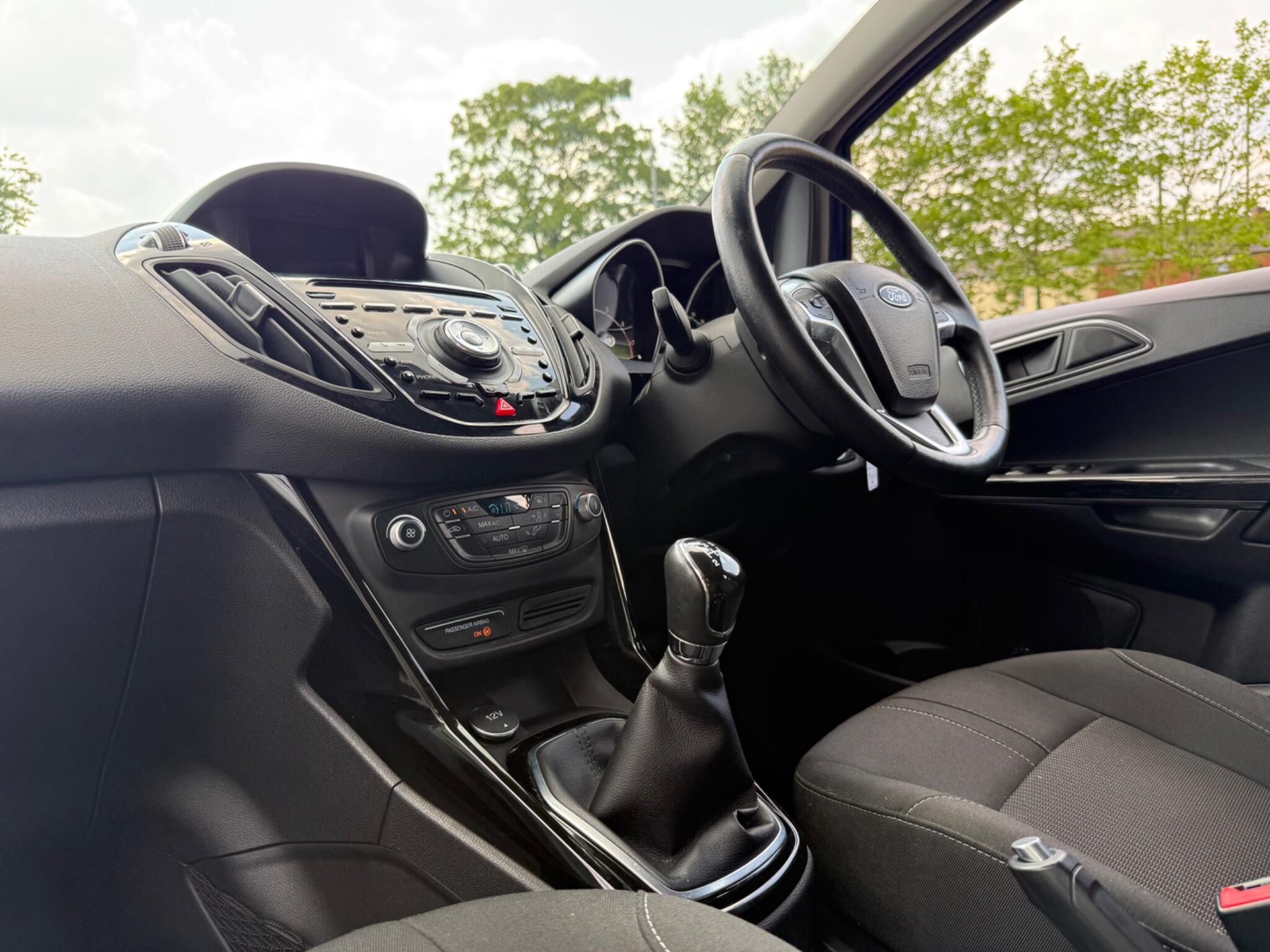 Ford B-Max - Image 10