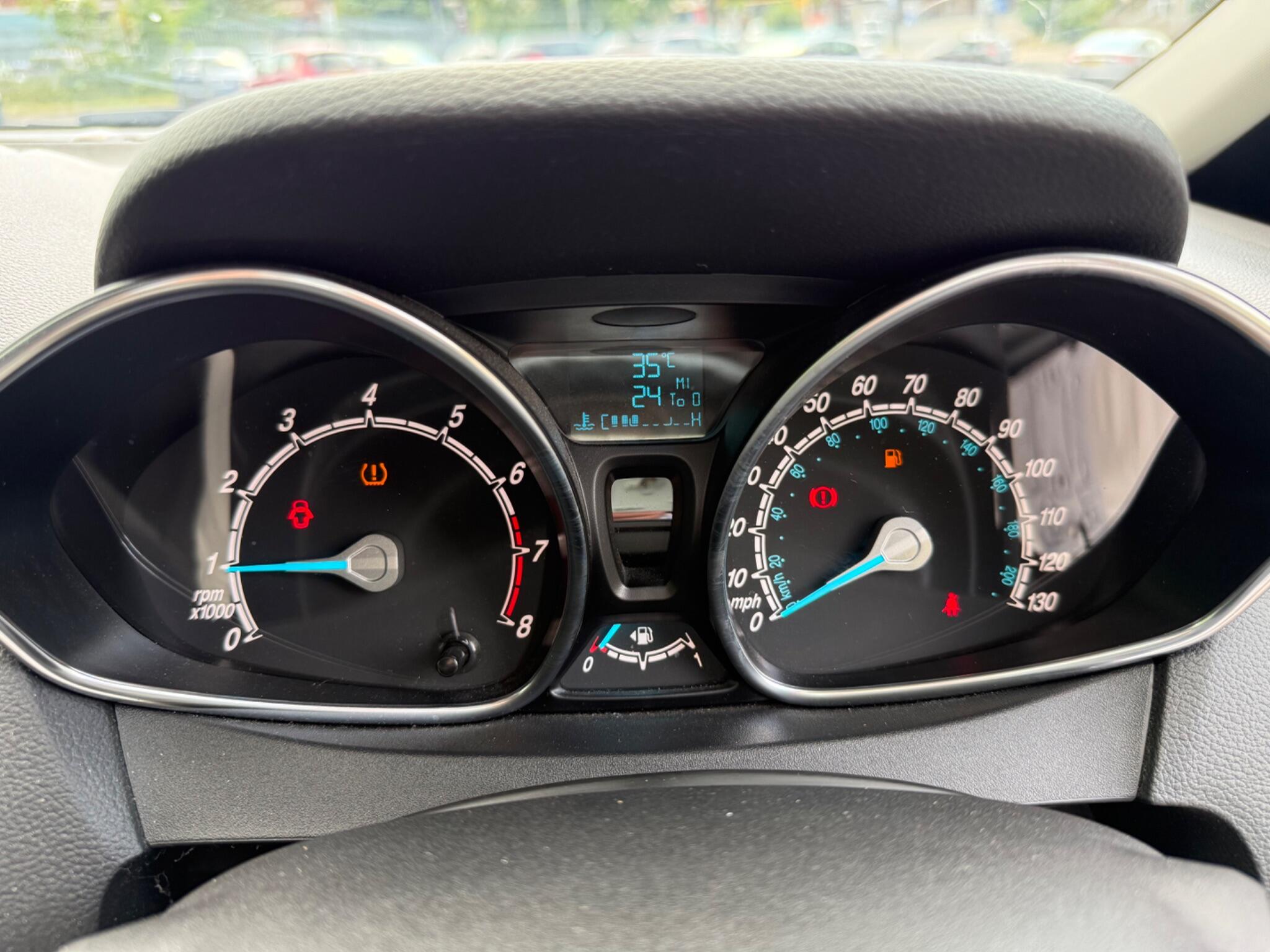 Ford B-Max - Image 32