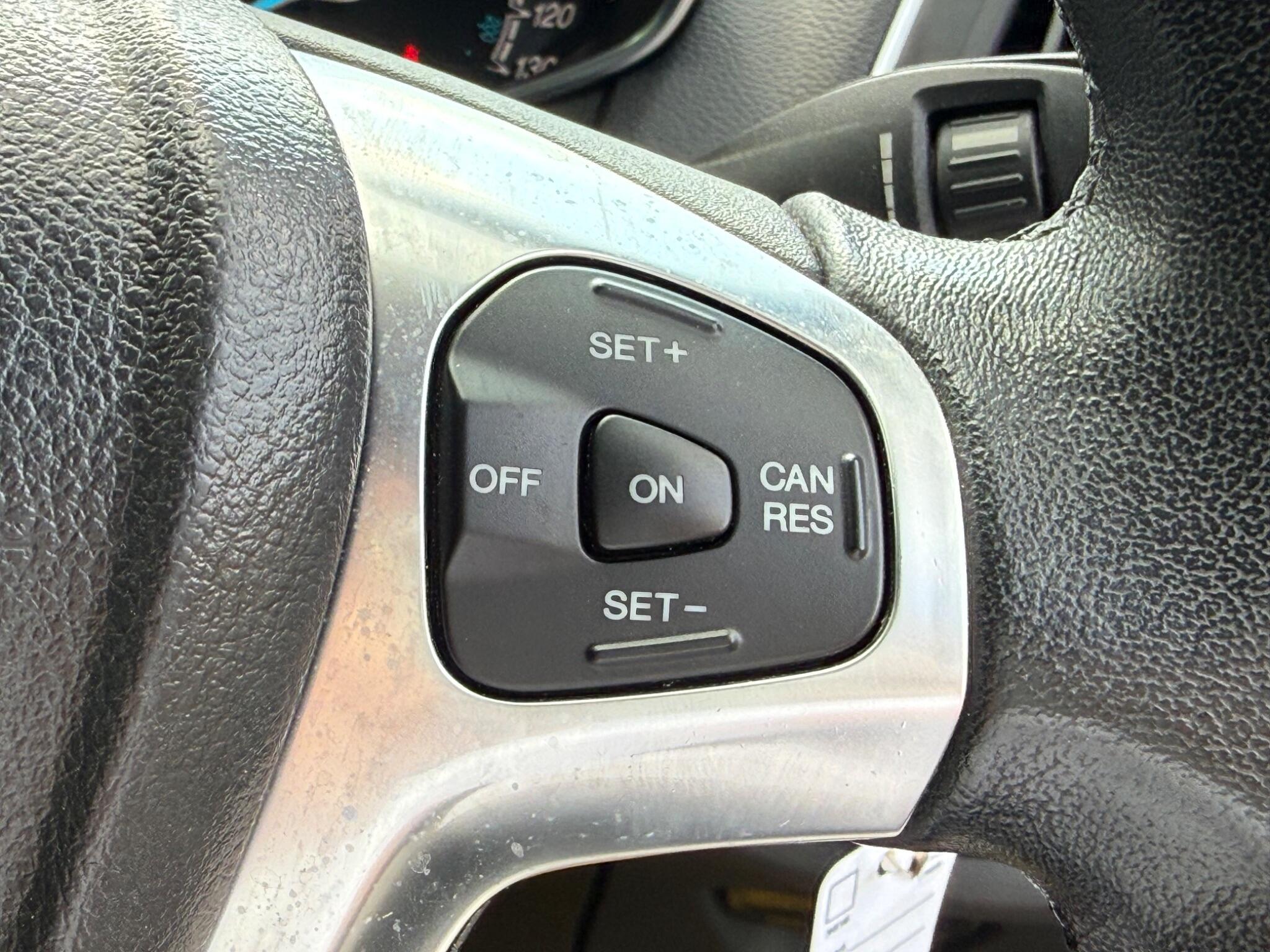 Ford B-Max - Image 22