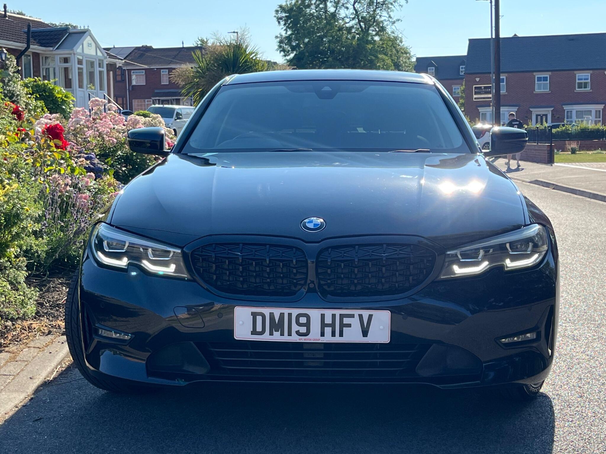 BMW 3 Series - Image 12