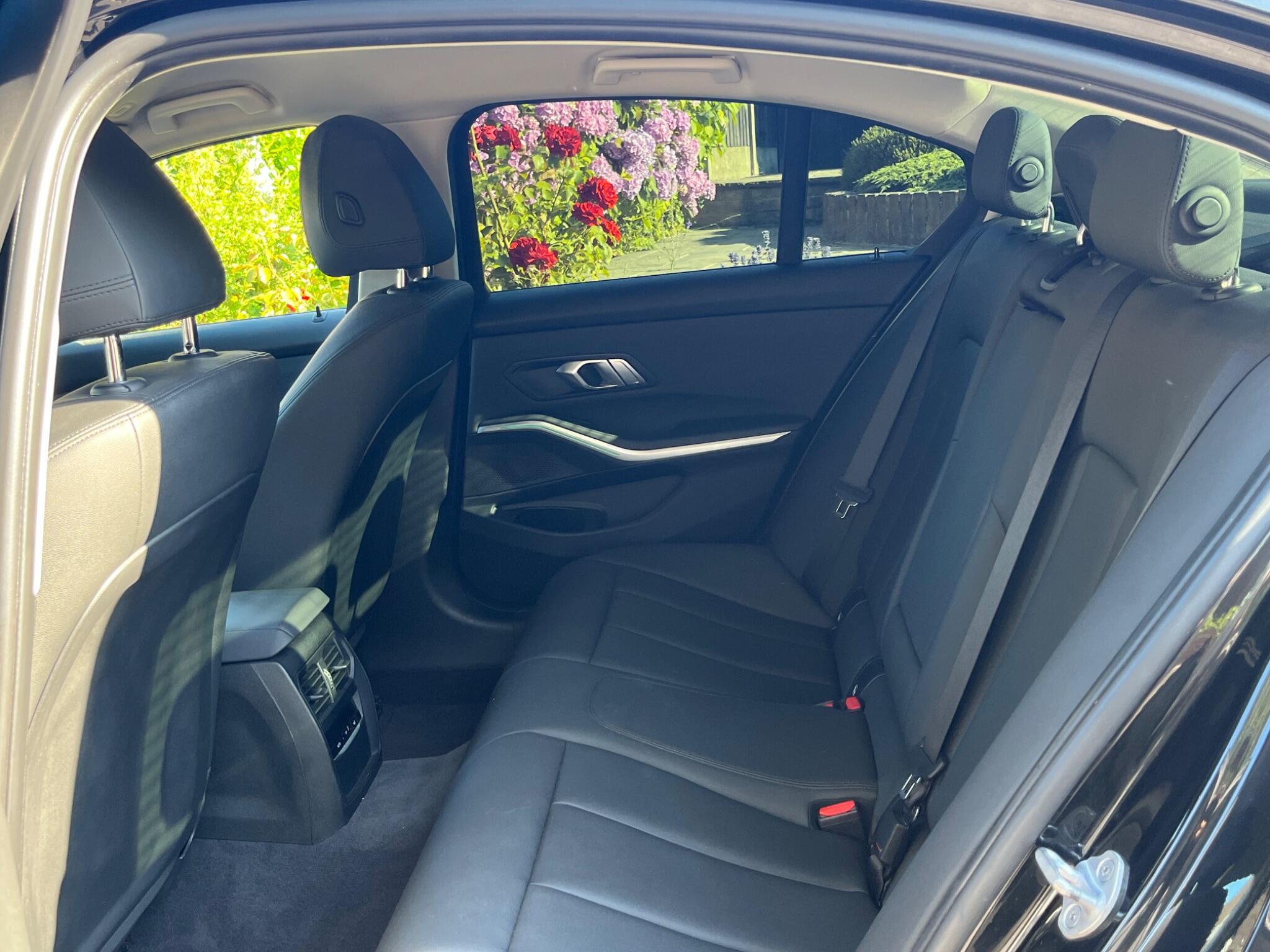 BMW 3 Series - Image 18