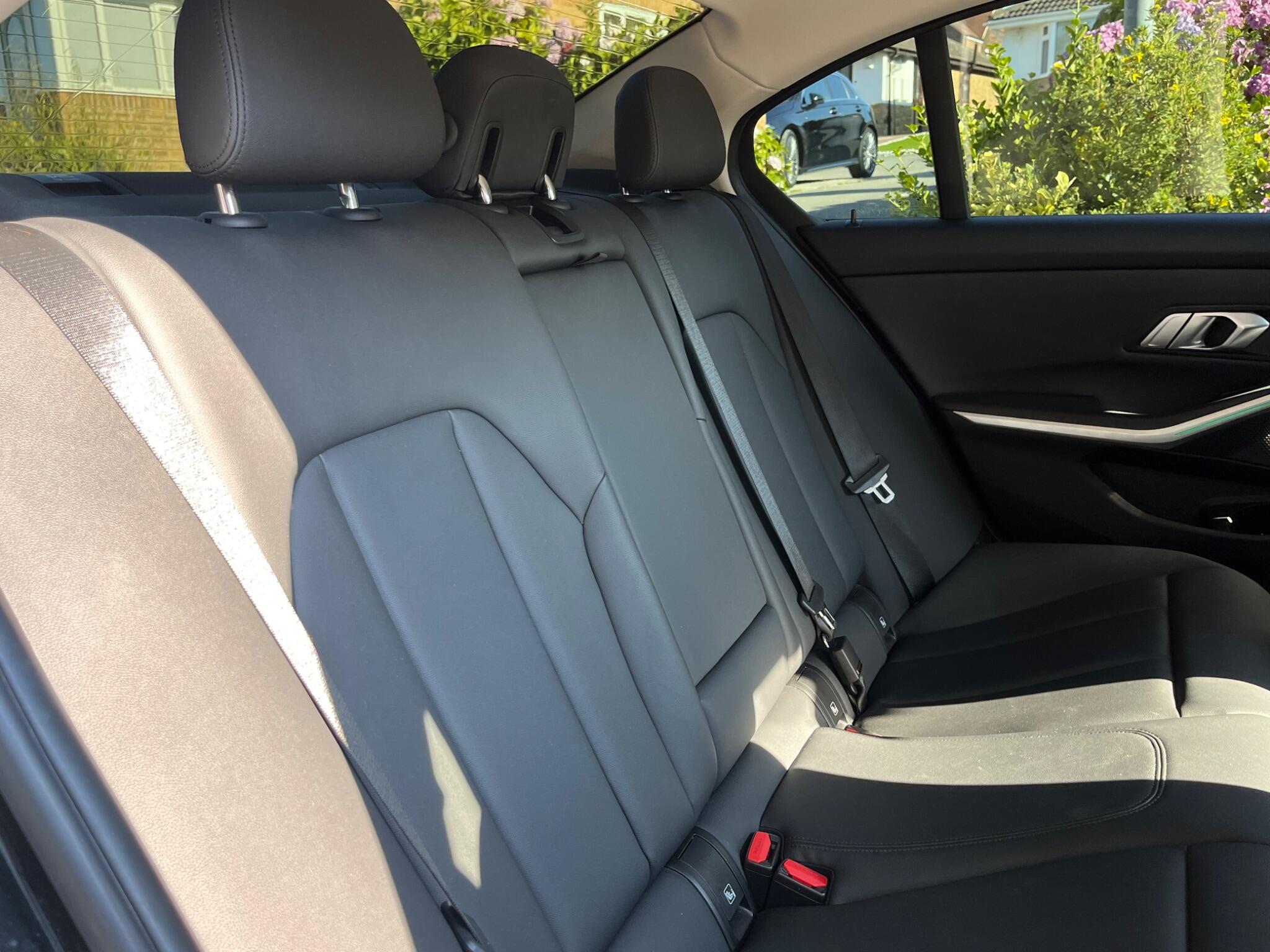 BMW 3 Series - Image 23