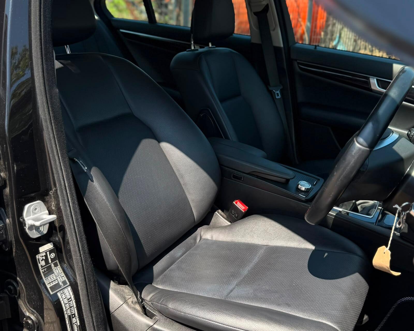 Mercedes C Class - Image 2