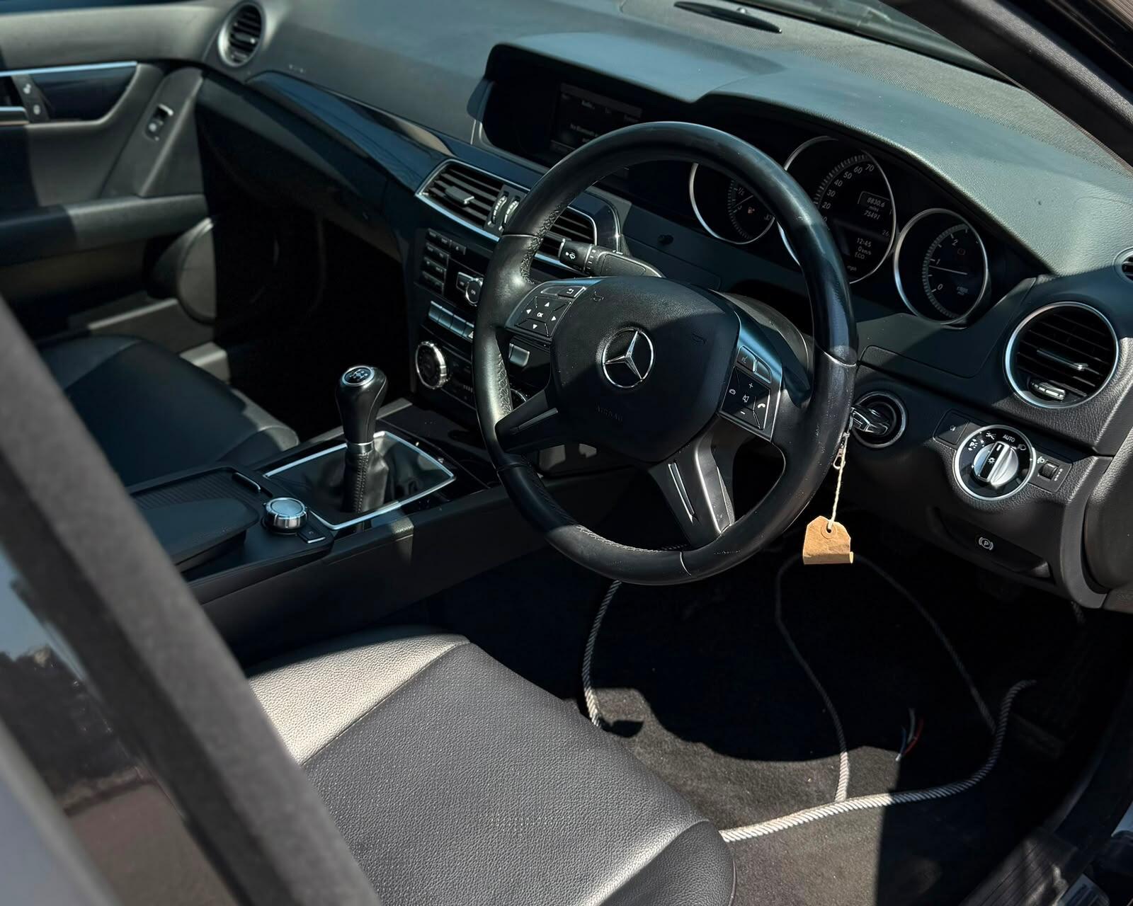 Mercedes C Class - Image 4