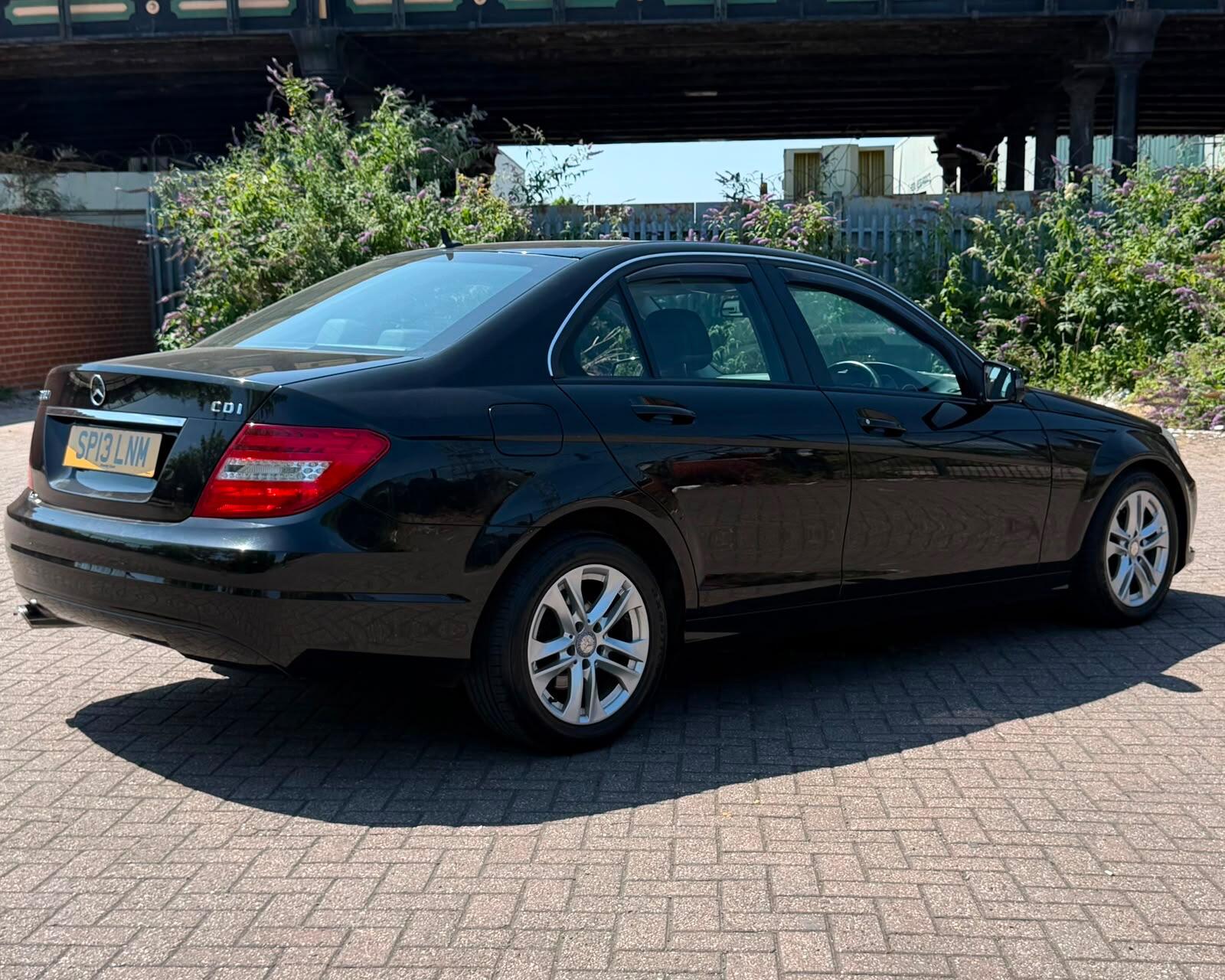 Mercedes C Class - Image 9