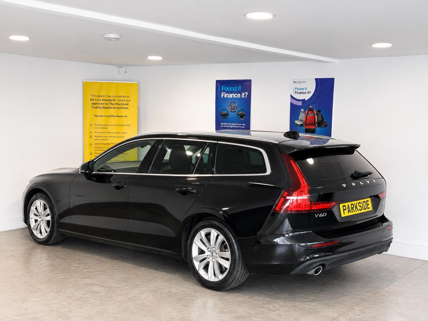 Volvo V60 - Image 4