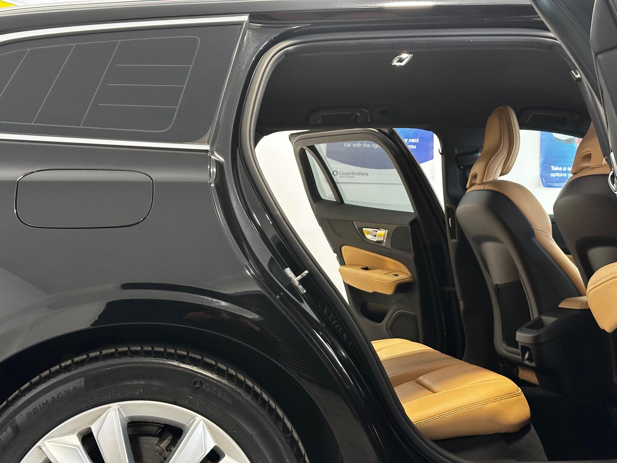 Volvo V60 - Image 19
