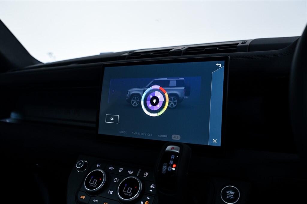 Land Rover Defender 90 - Image 20