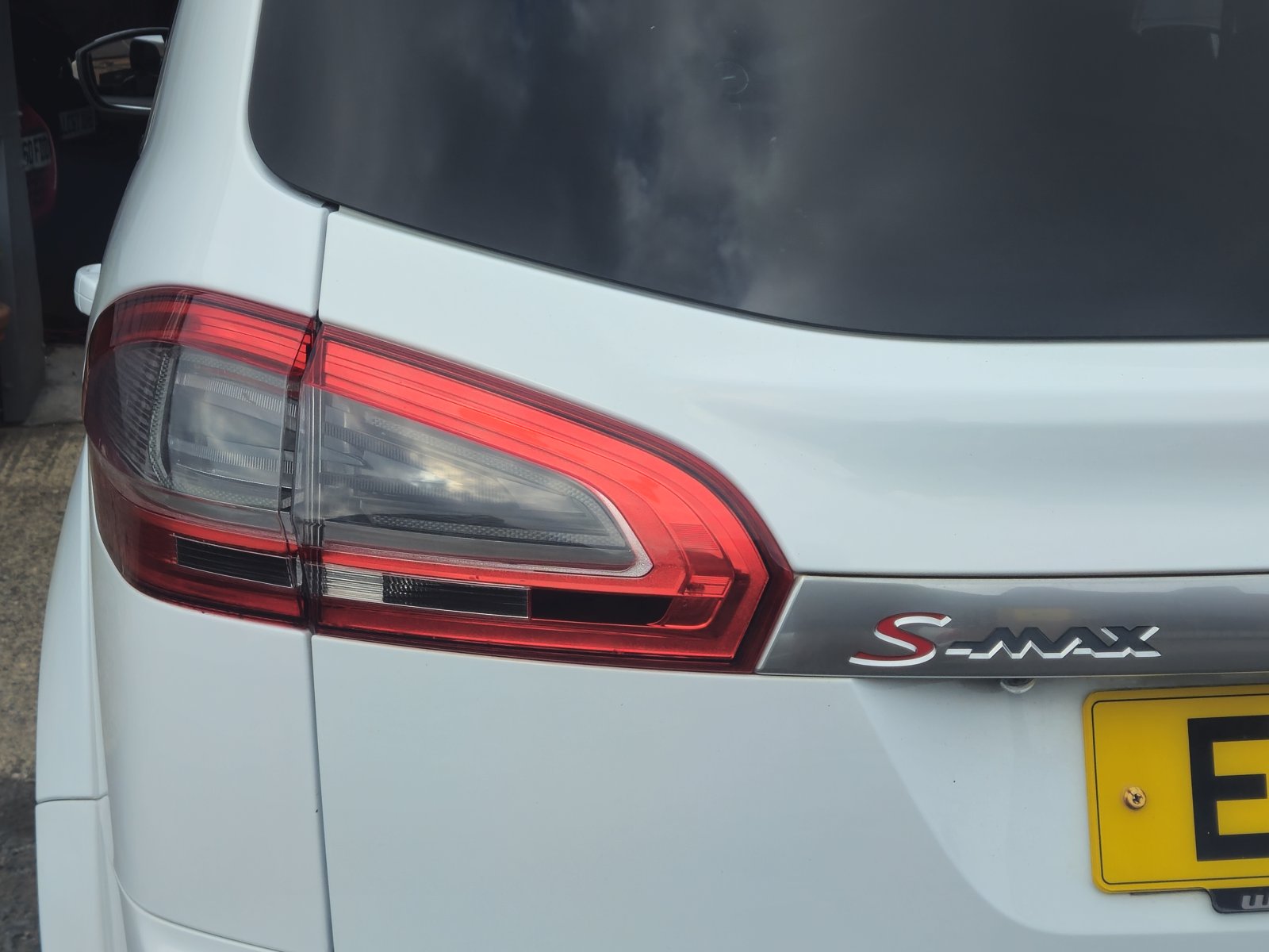 Ford S-MAX - Image 23