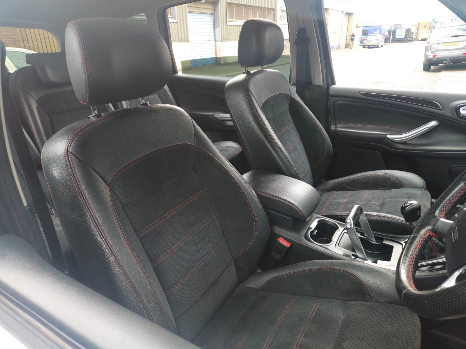 Ford S-MAX - Image 27