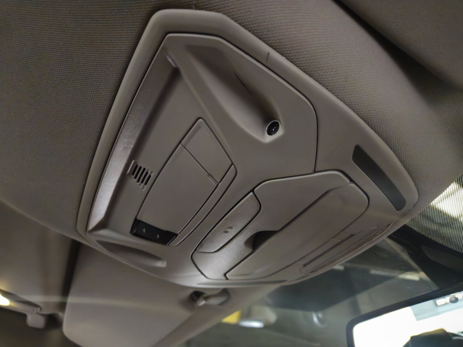 Ford S-MAX - Image 40