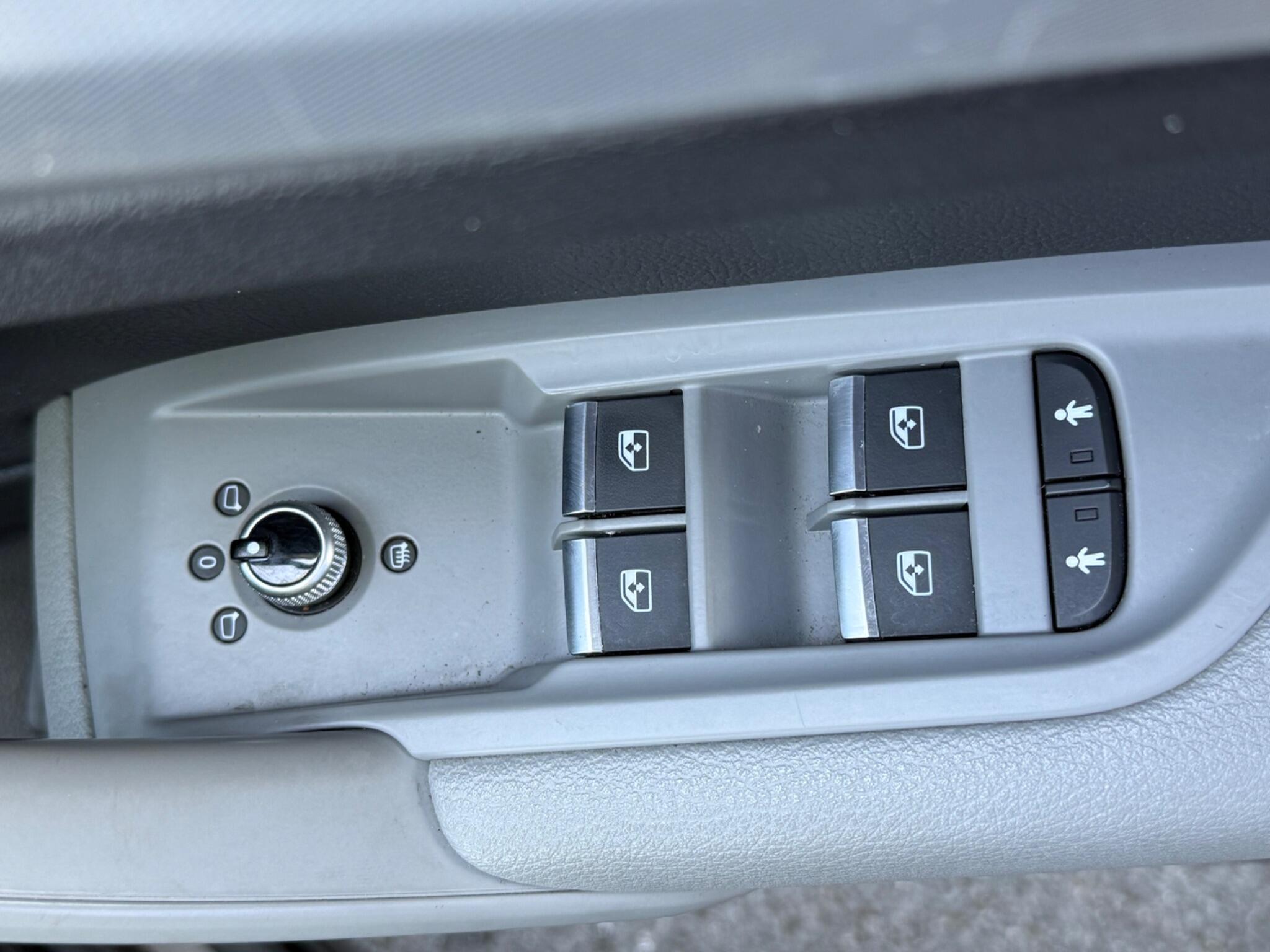 Audi Q5 - Image 16