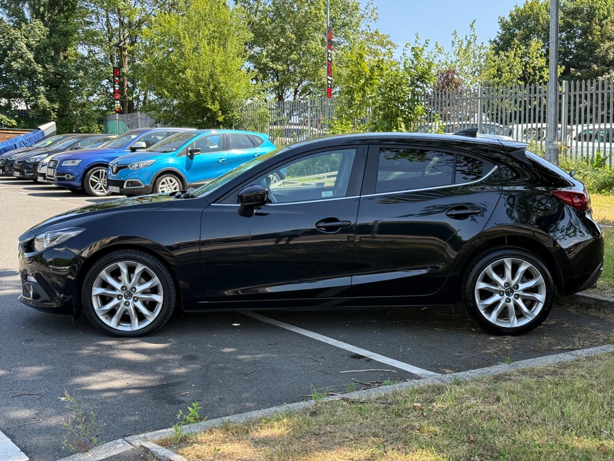 Mazda MAZDA3 - Image 5