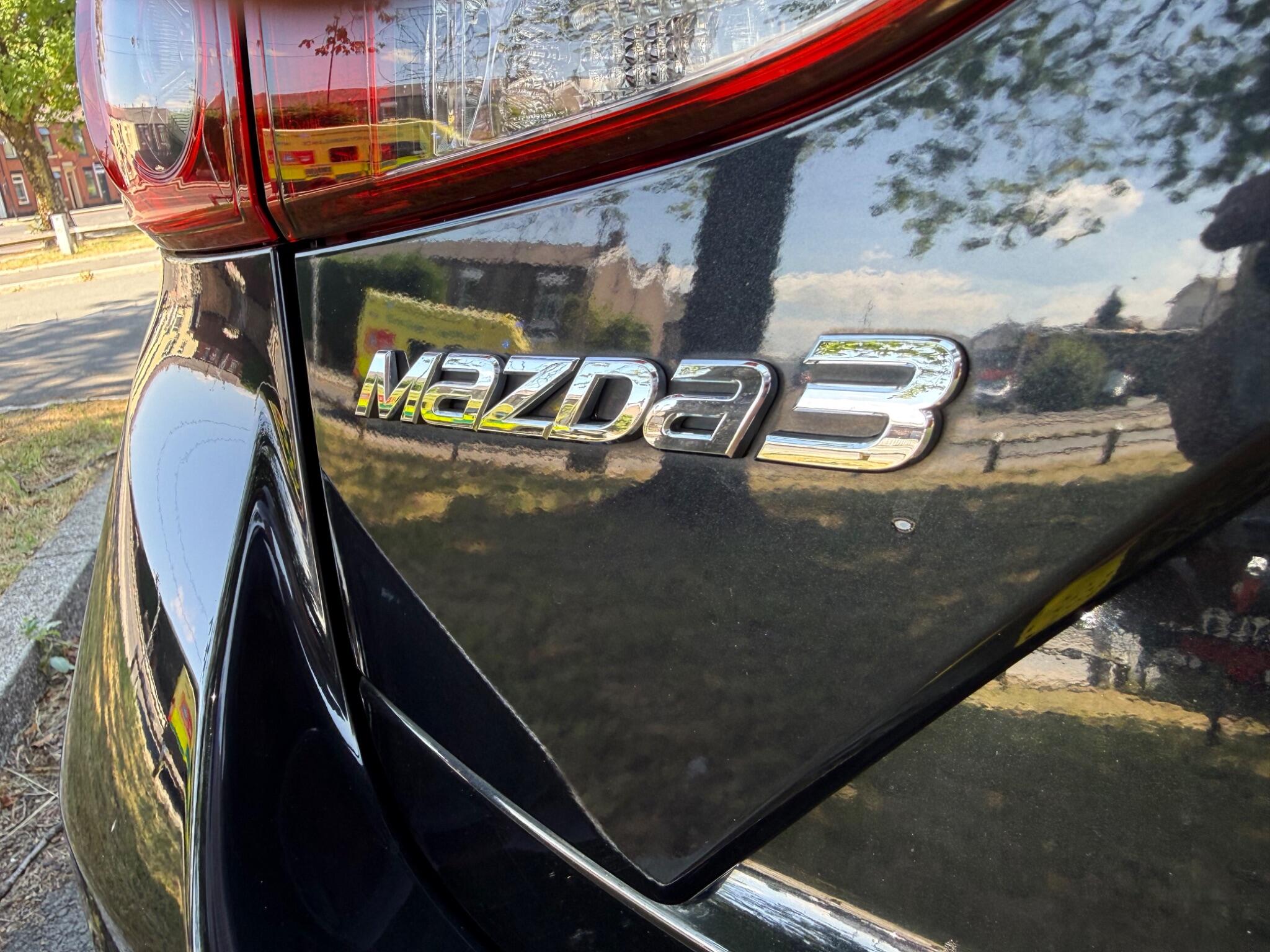 Mazda MAZDA3 - Image 44