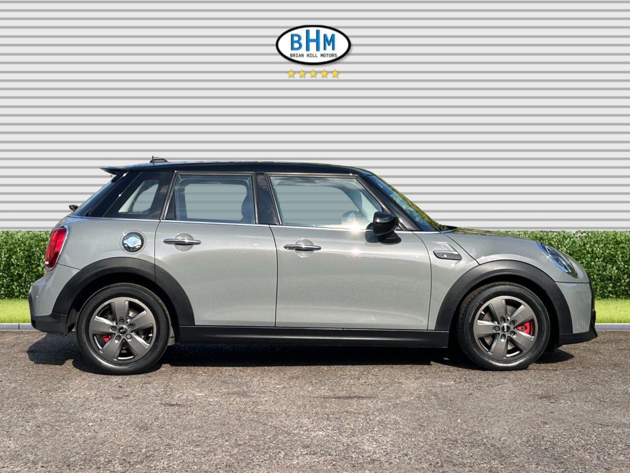 MINI Hatch - Image 2