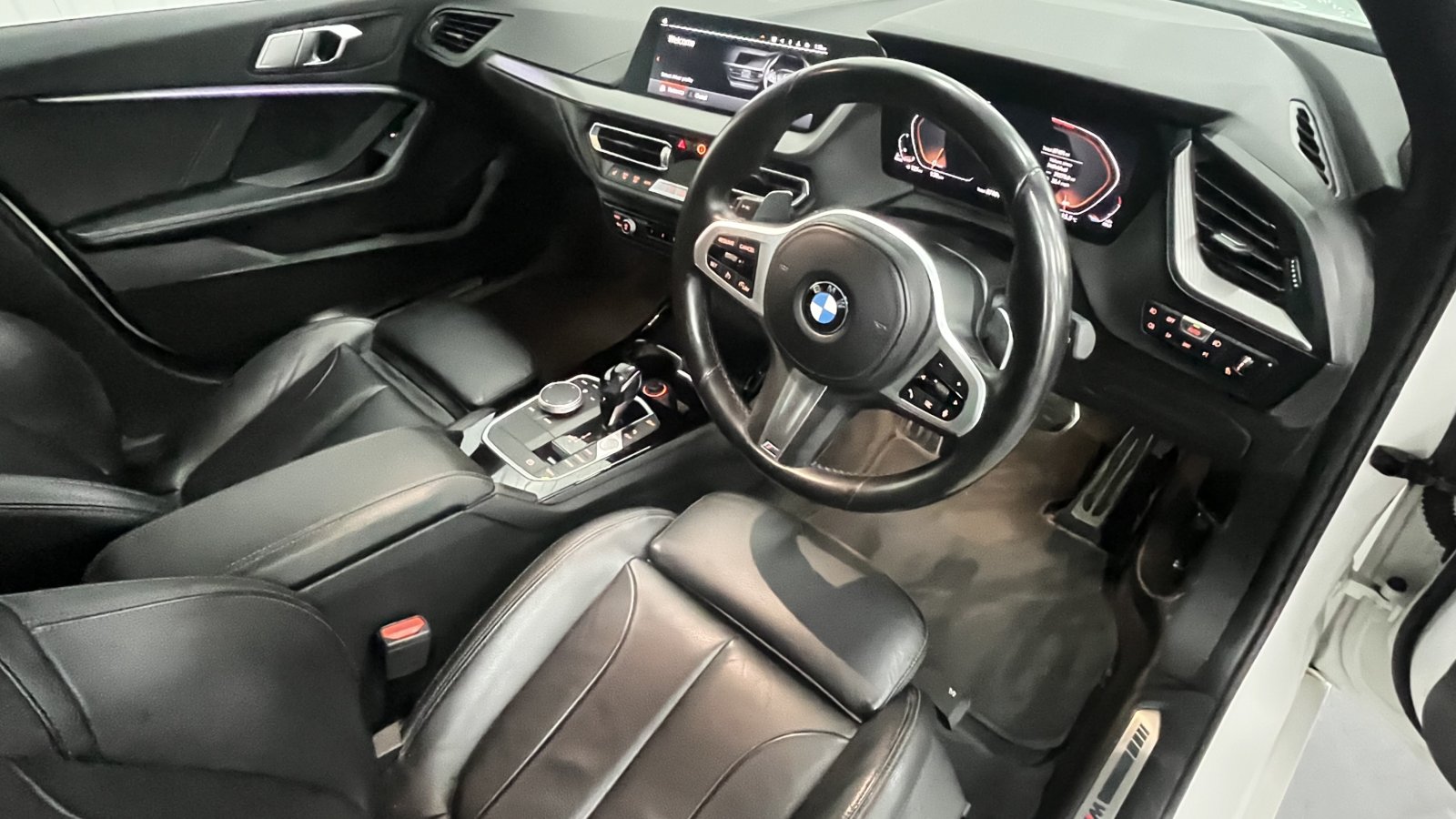 BMW 1 Series - Image 9