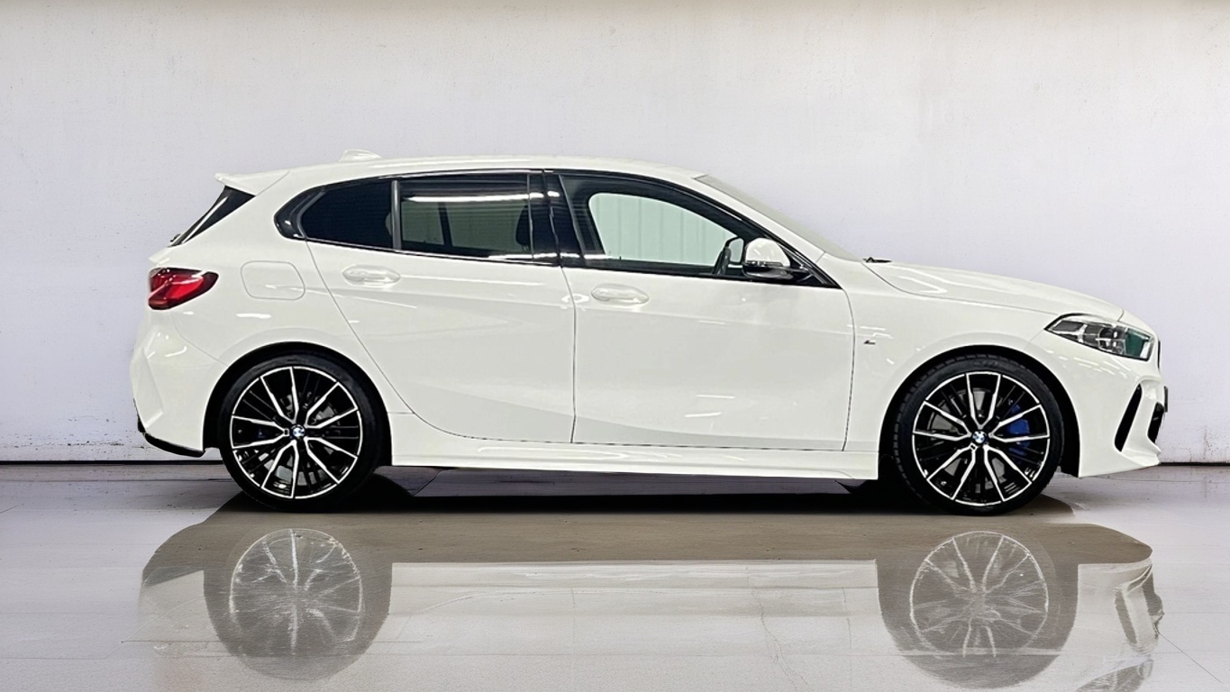 BMW 1 Series - Image 4