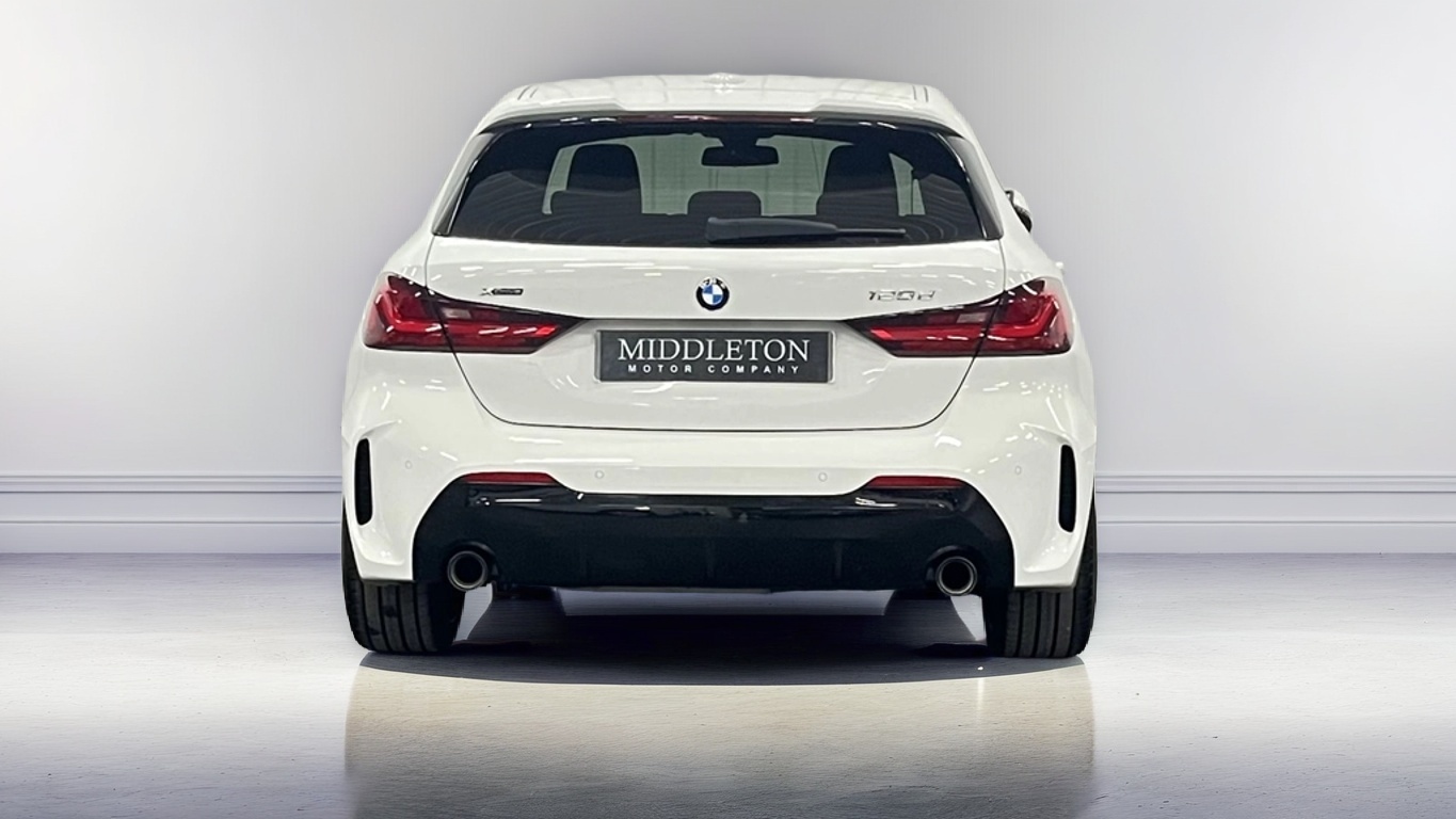 BMW 1 Series - Image 6