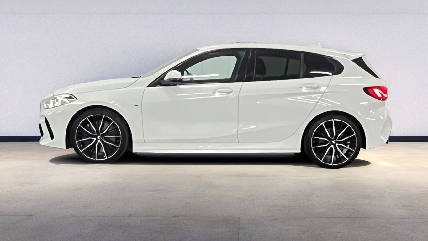 BMW 1 Series - Image 11