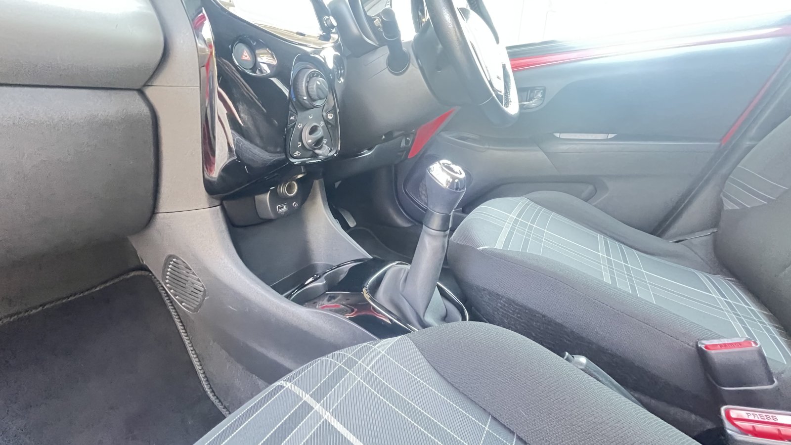 Peugeot 108 - Image 21