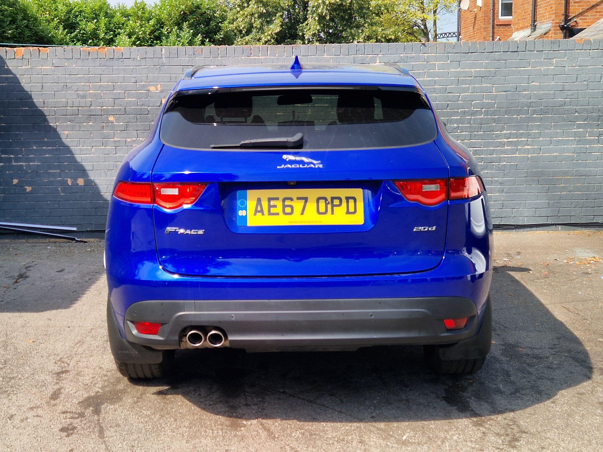 Jaguar F-Pace - Image 9