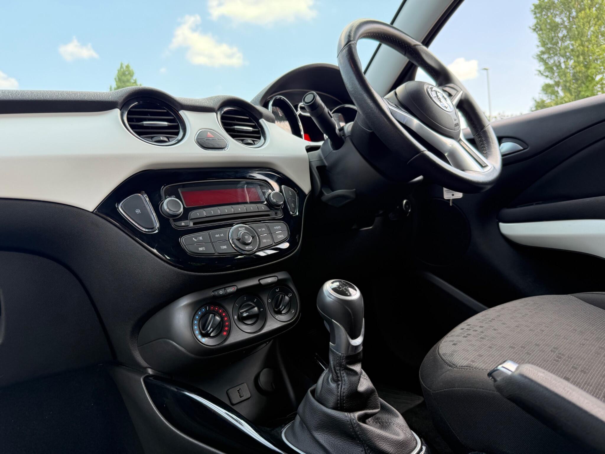Vauxhall ADAM - Image 9