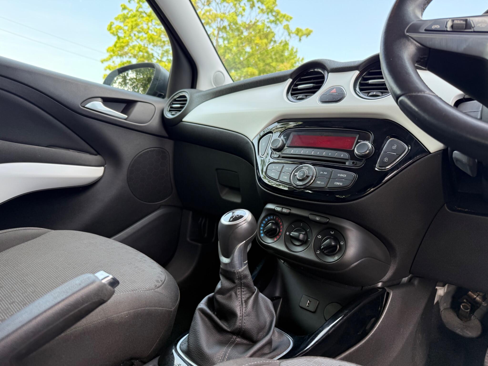 Vauxhall ADAM - Image 10