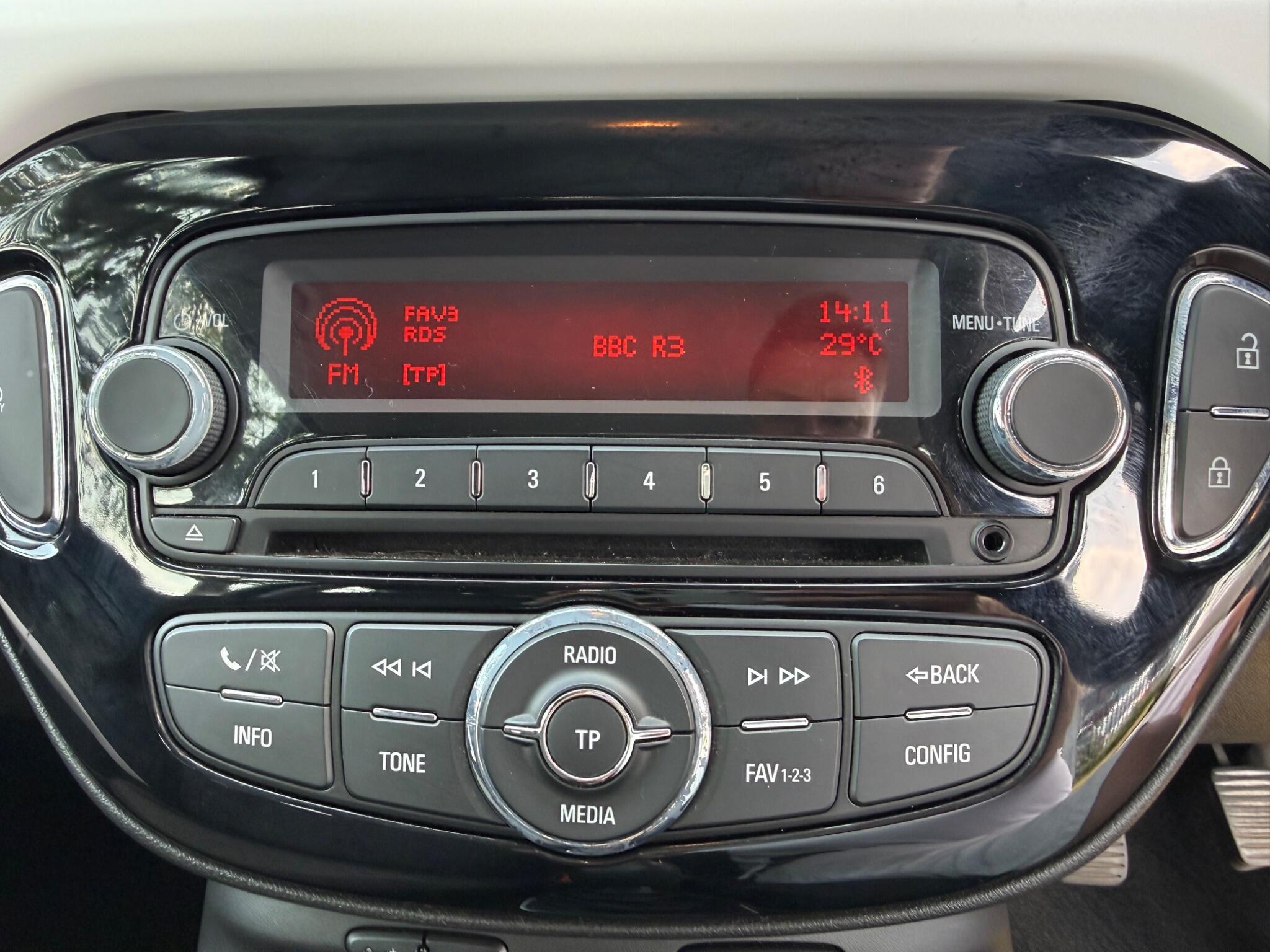 Vauxhall ADAM - Image 28