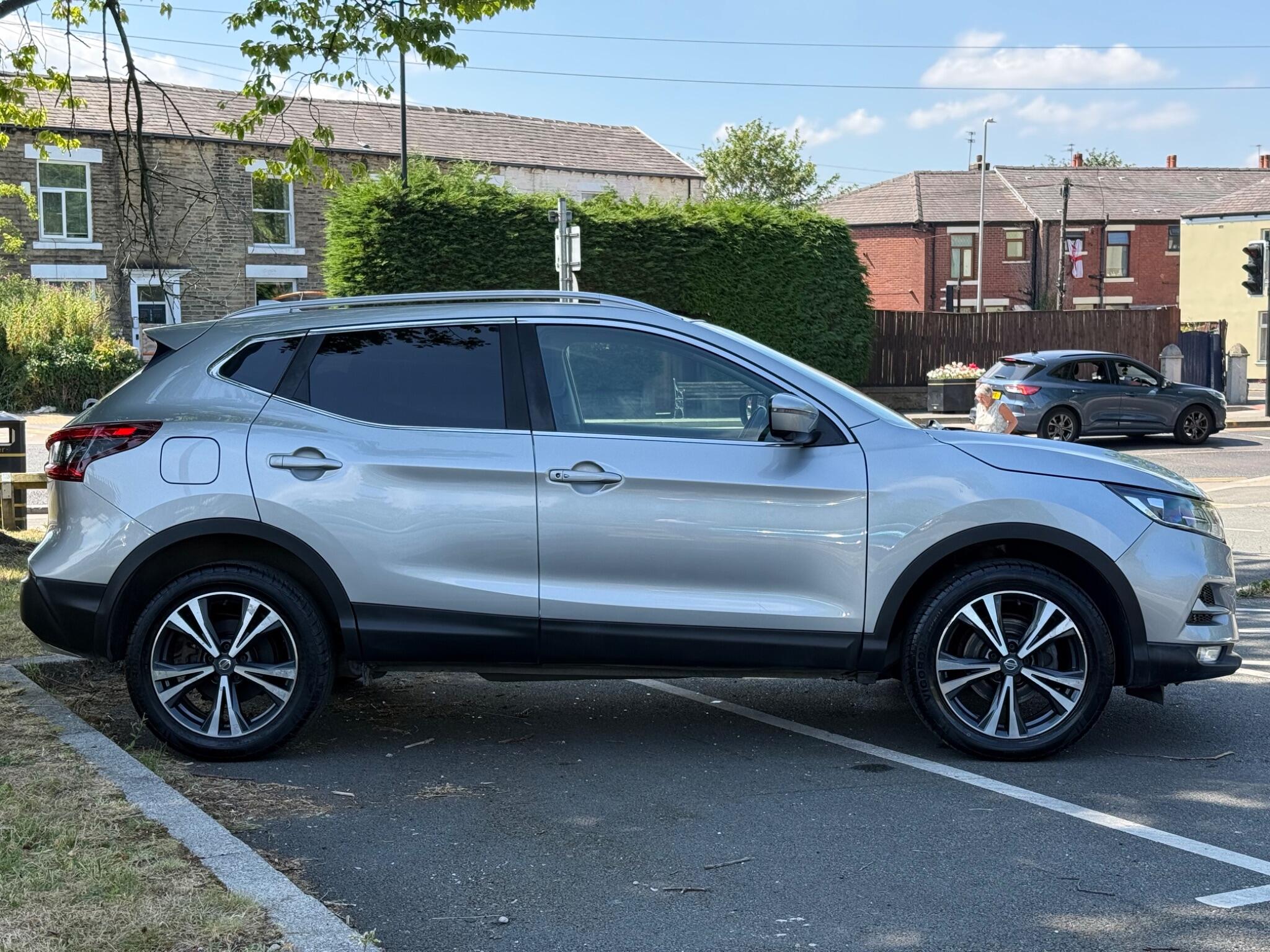 Nissan Qashqai - Image 8