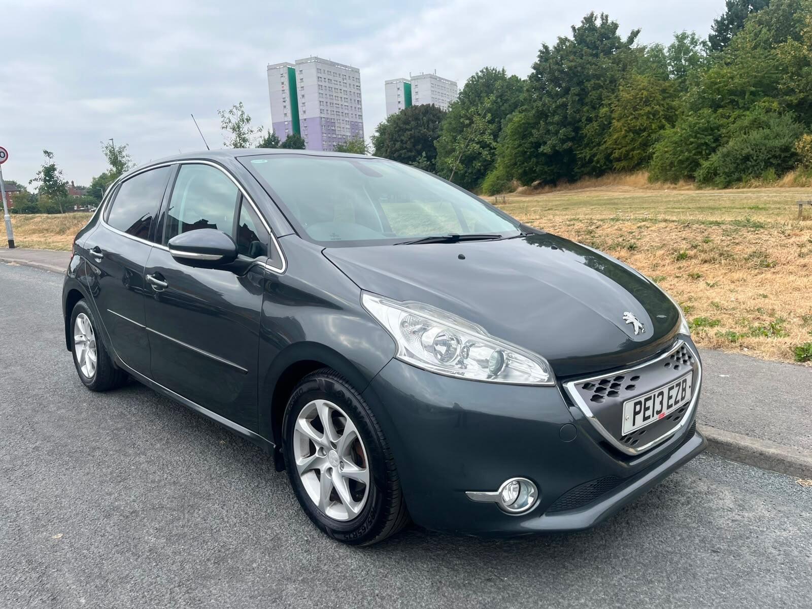Peugeot 208