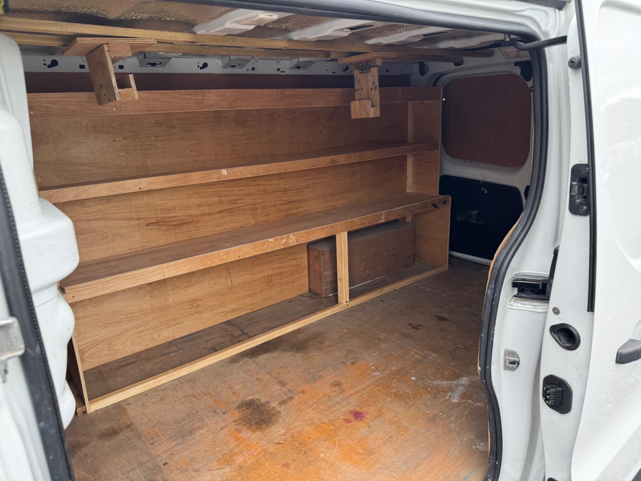 Vauxhall Vivaro - Image 9