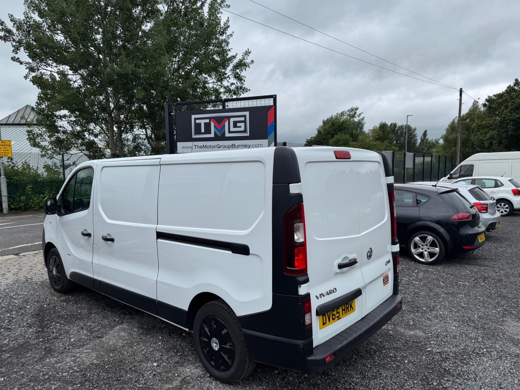 Vauxhall Vivaro - Image 12