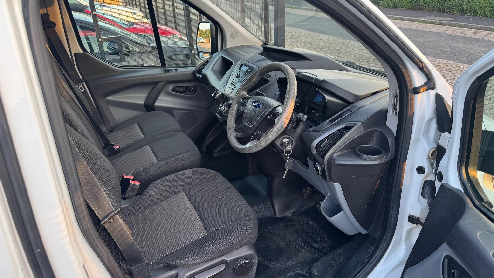 Ford Transit Custom - Image 16