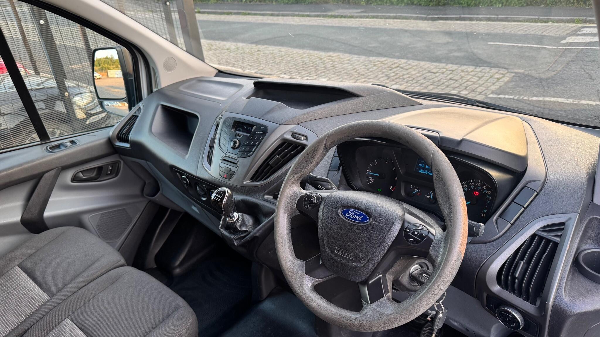 Ford Transit Custom - Image 18