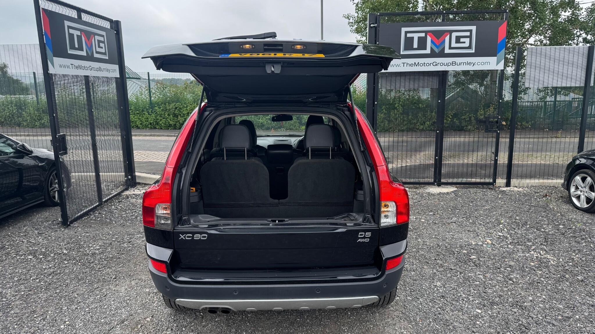 Volvo XC90 - Image 11