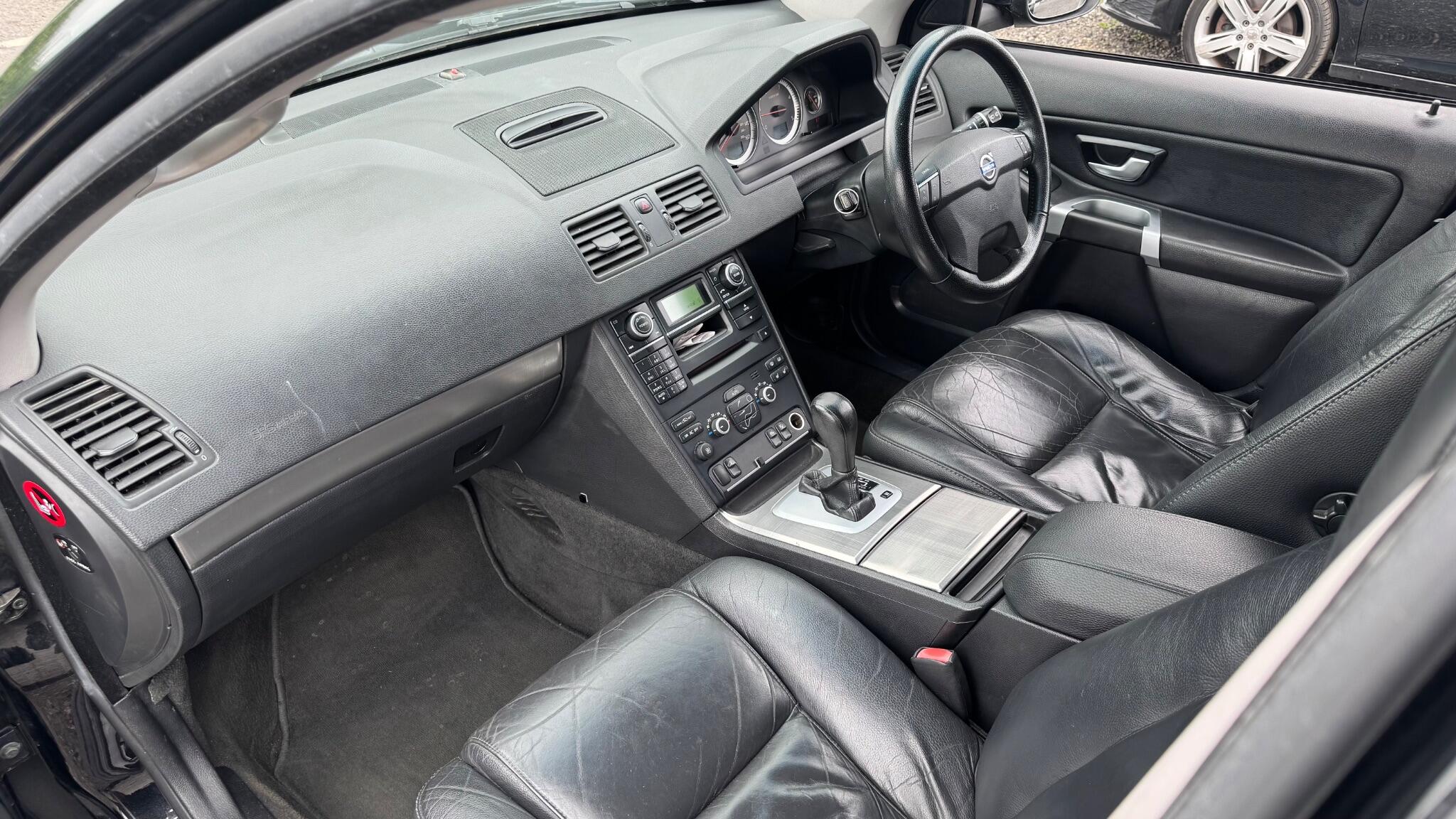 Volvo XC90 - Image 16
