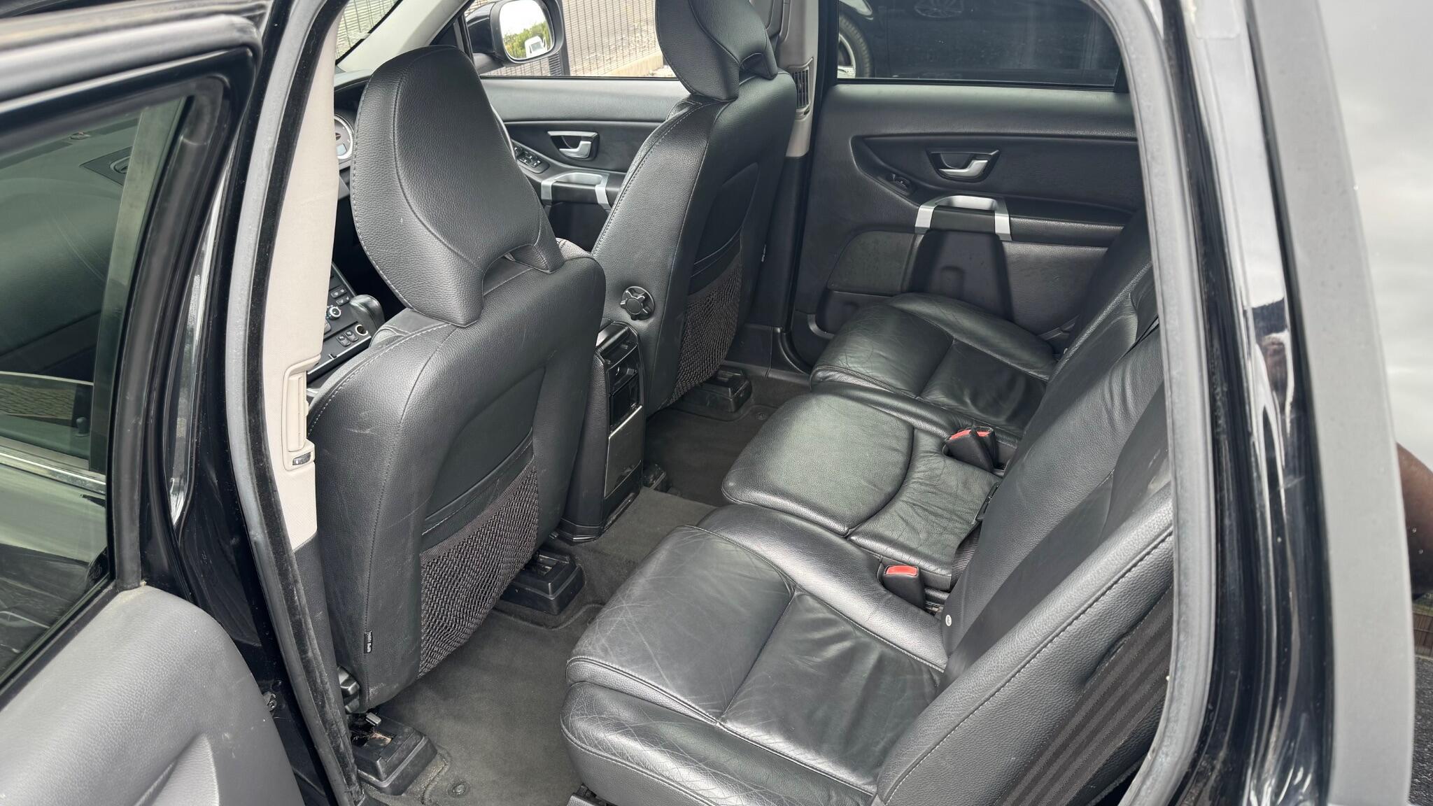 Volvo XC90 - Image 18