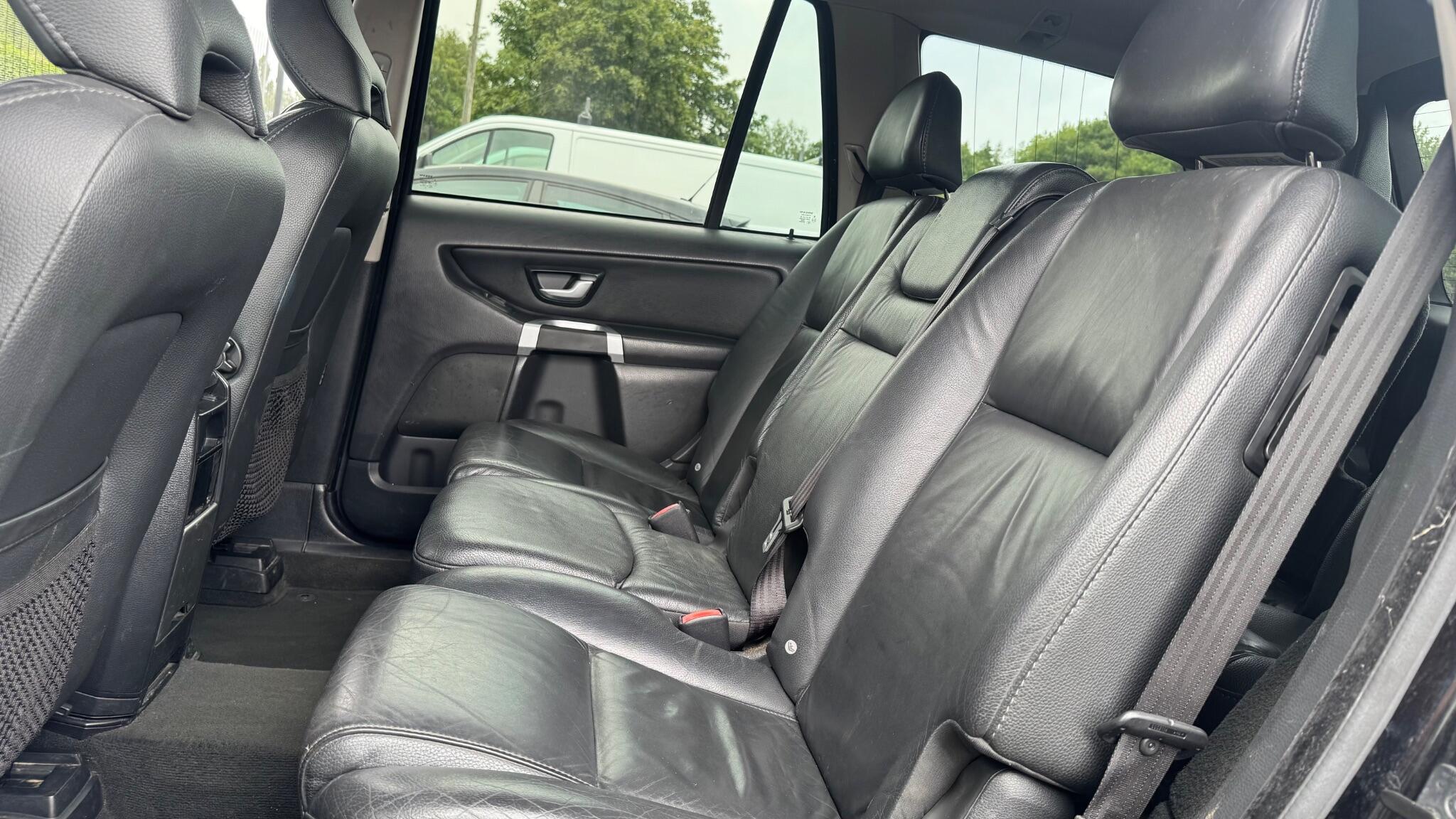 Volvo XC90 - Image 19