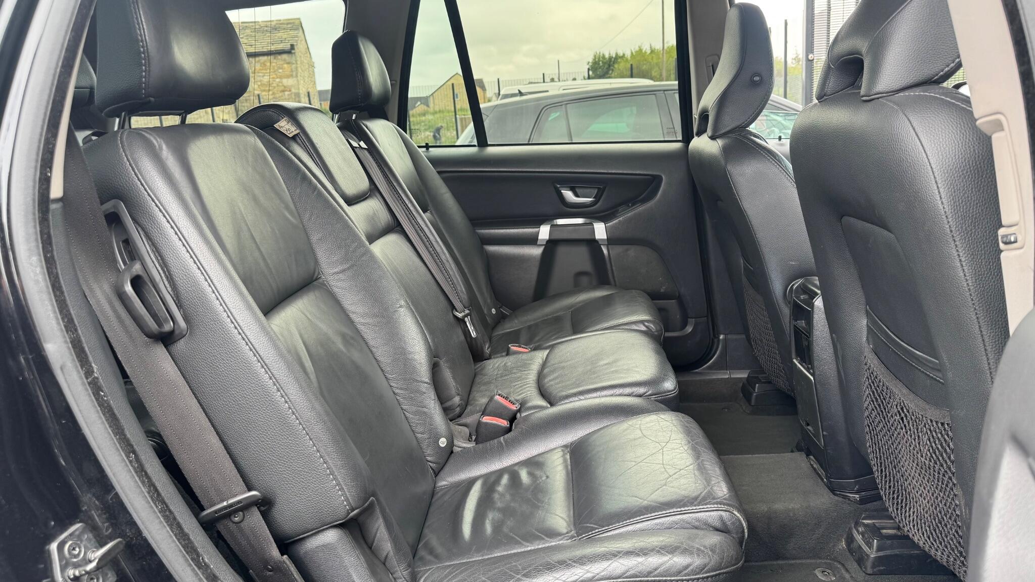 Volvo XC90 - Image 21