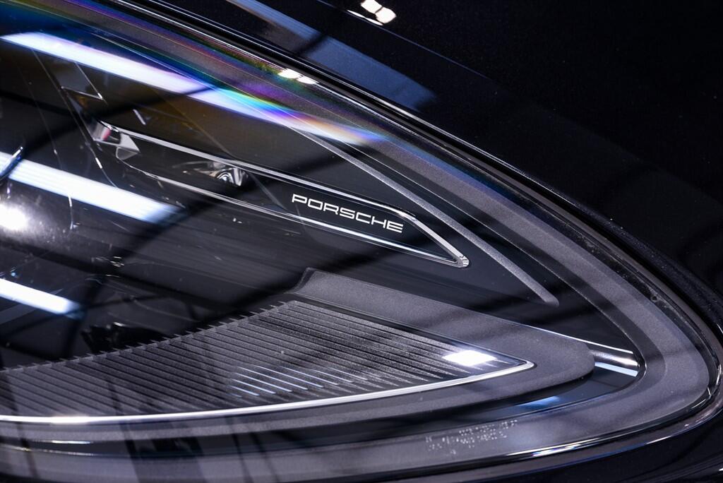 Porsche Macan - Image 8