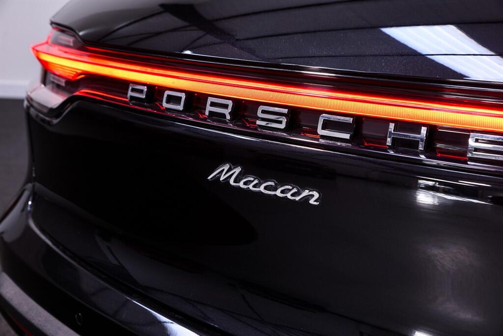 Porsche Macan - Image 11
