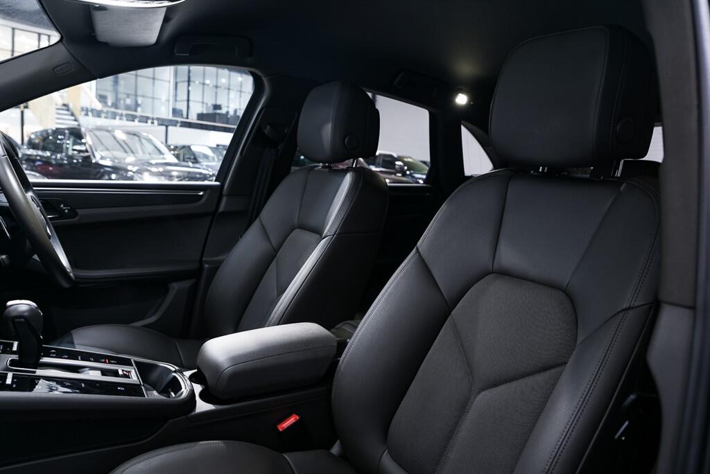 Porsche Macan - Image 18