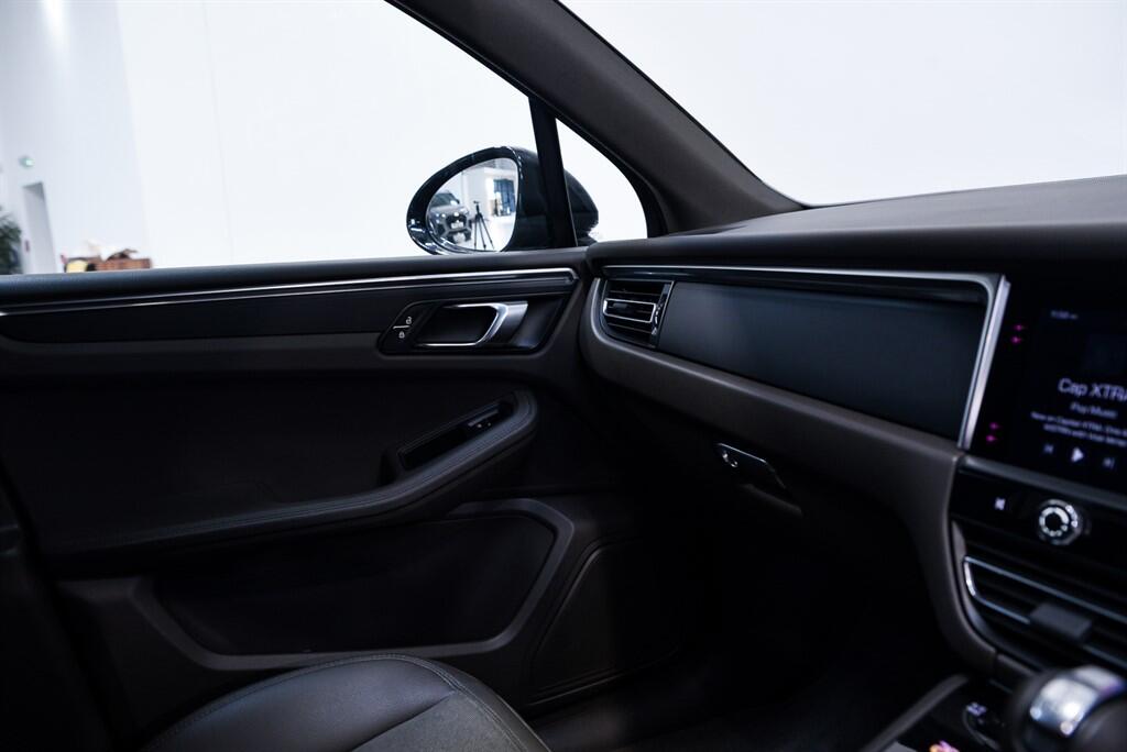 Porsche Macan - Image 20